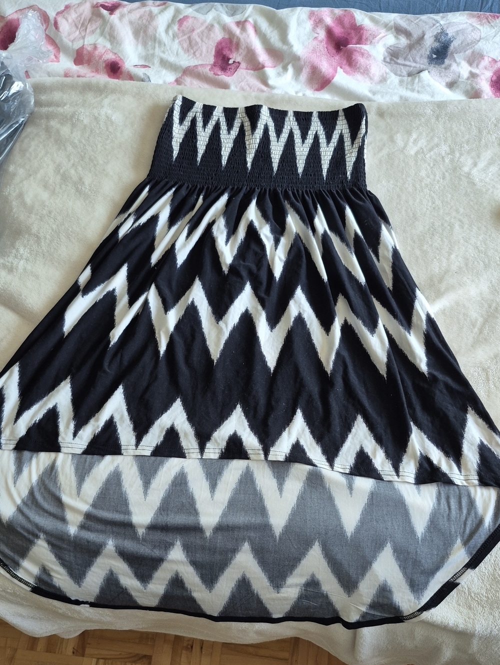 Ardene Black and White Chevron High-Low Skirt